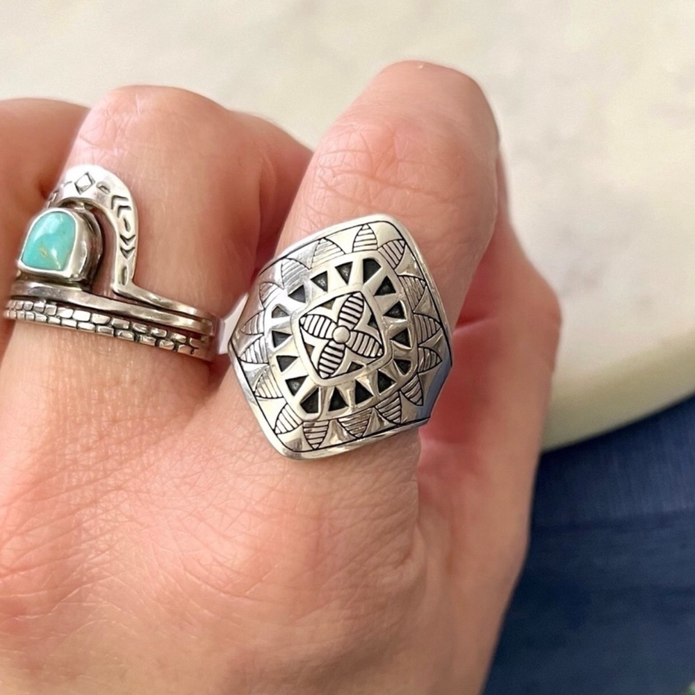 𝅺Southwest Style Sterling Silver Tribal Flower Ring